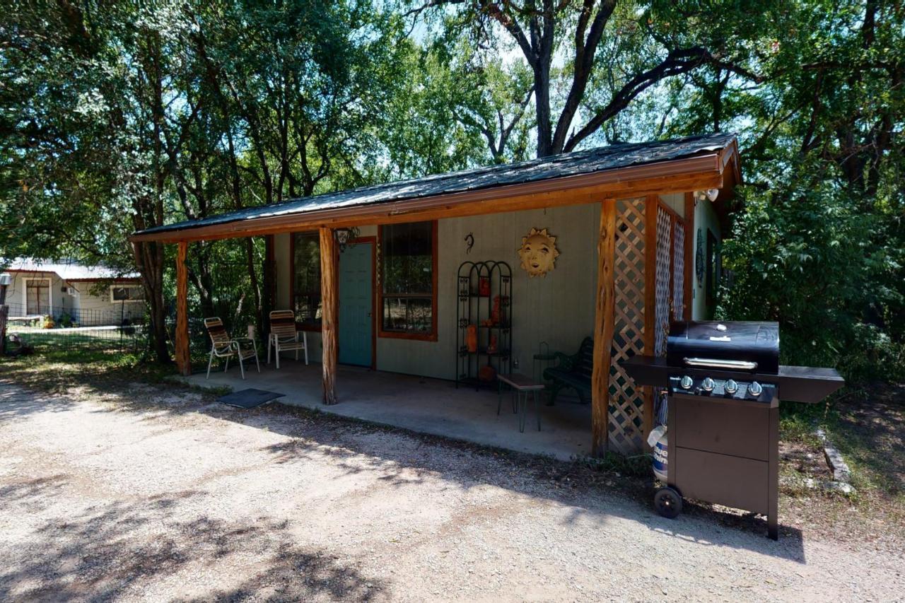 Shamrock Cottage Ingram Exterior photo